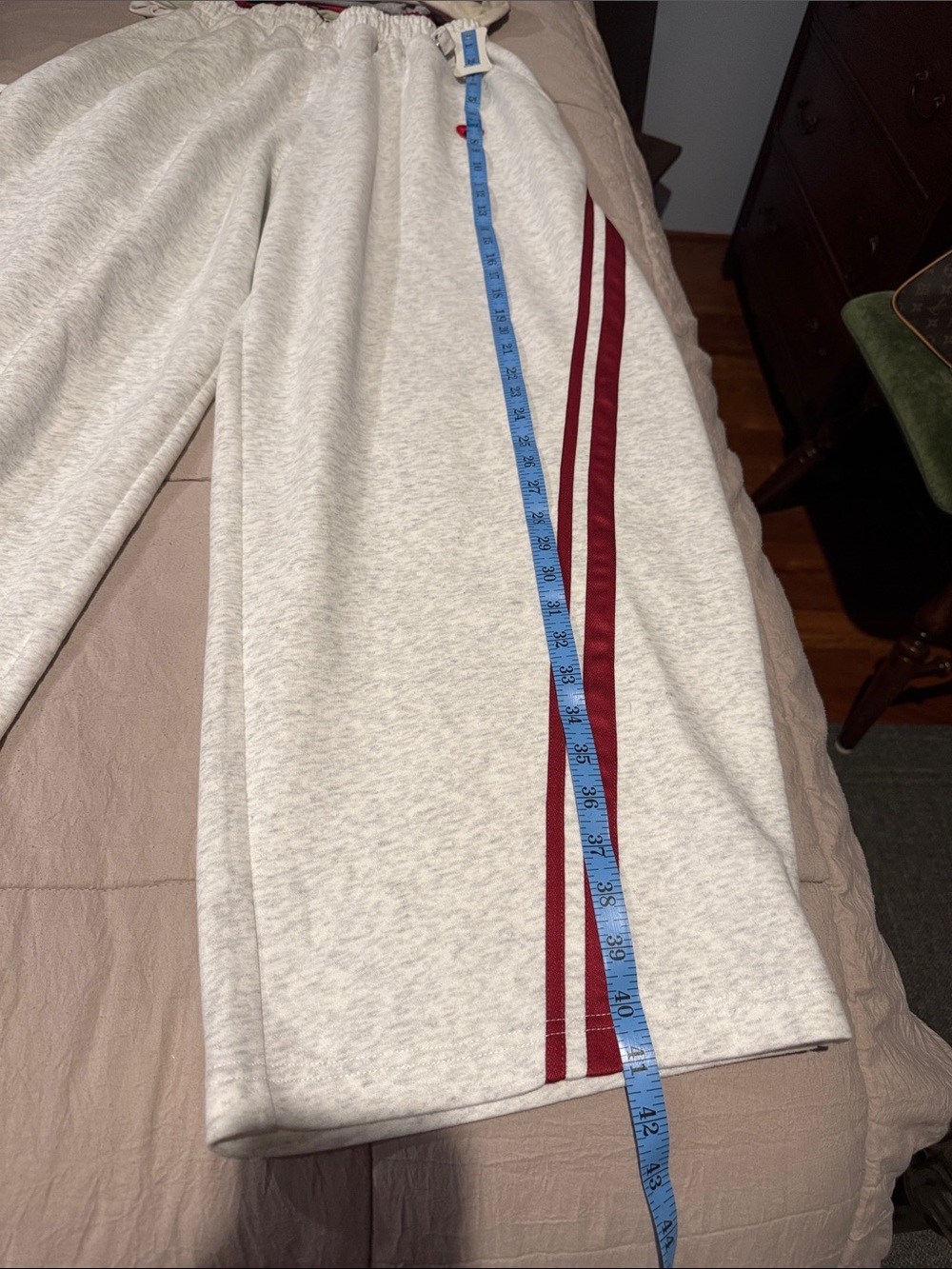 Aelfric Eden Baggy Barrel Sweatpants Unisex featuring a wide-leg fit. NWOT Small - Picture 12 of 12